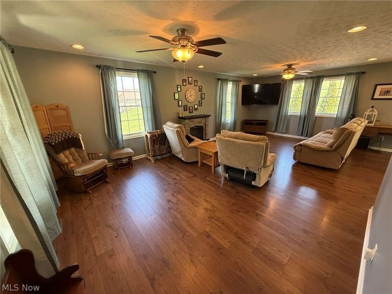 235 Briarwood Drive SE, New Philadelphia, OH 44663 Photo 8