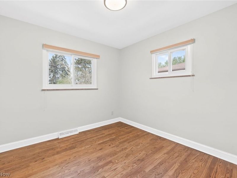 8218 Webster Road , Strongsville, OH 44136 Photo 23