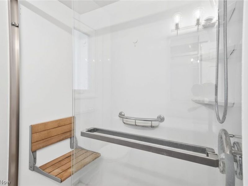 8218 Webster Road , Strongsville, OH 44136 Photo 31