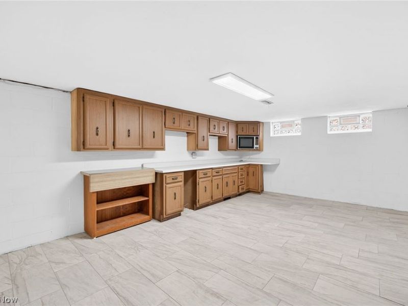 8218 Webster Road , Strongsville, OH 44136 Photo 33