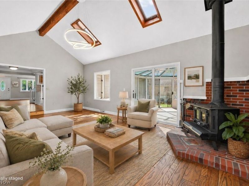 8218 Webster Road , Strongsville, OH 44136 Photo 6