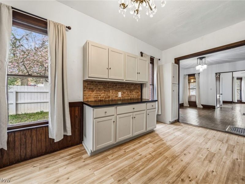 214 N Hambden Street, Chardon, OH 44024 Photo 12