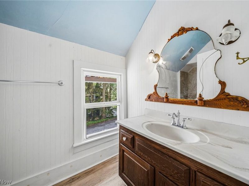 214 N Hambden Street, Chardon, OH 44024 Photo 31