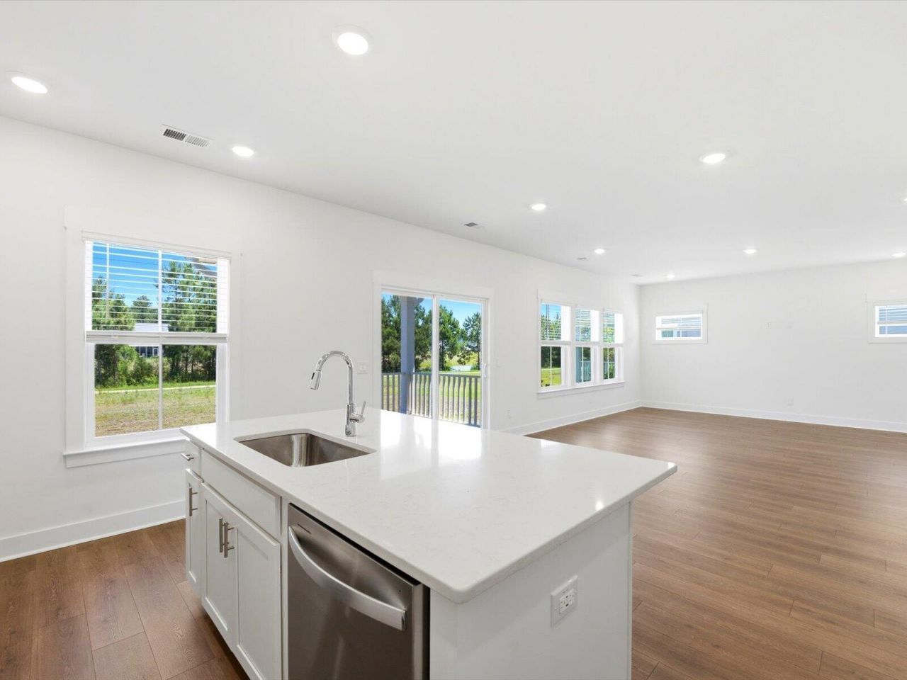 418 Radiant Blue Way Photo 11