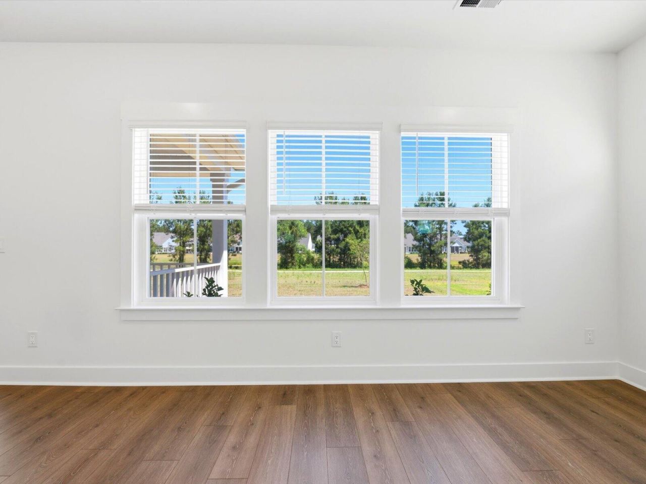 418 Radiant Blue Way Photo 14