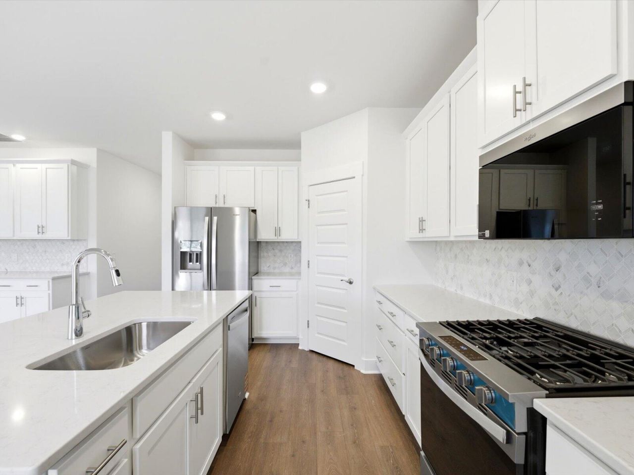 418 Radiant Blue Way Photo 20