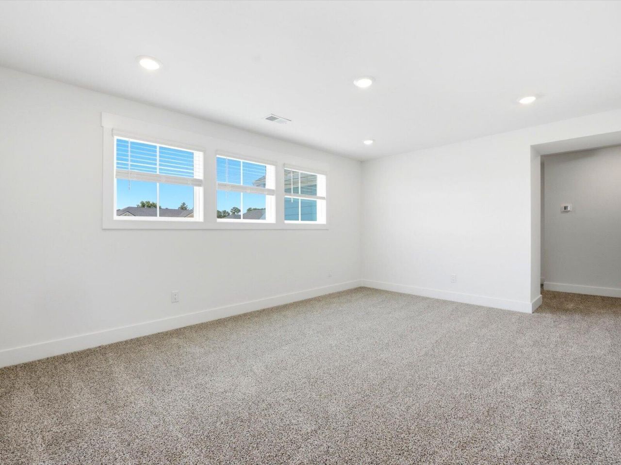 418 Radiant Blue Way Photo 22