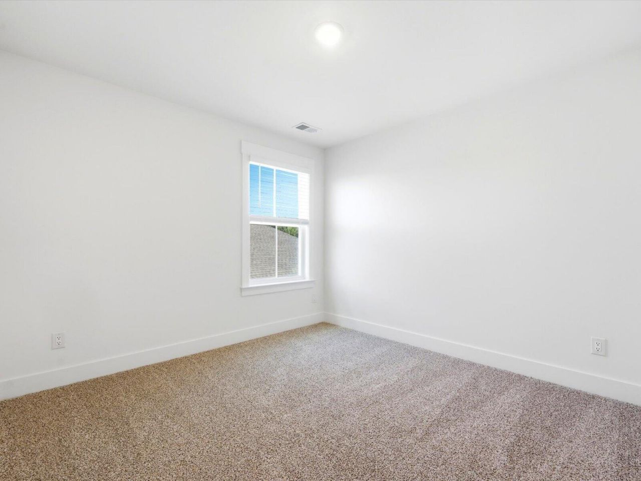 418 Radiant Blue Way Photo 33