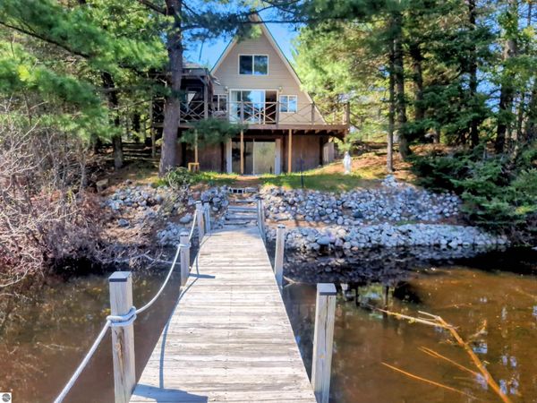 724 Lynn Drive, Roscommon, MI 48653