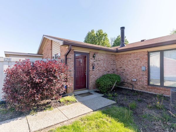 1238 Hollowbrook Drive, Dayton, OH 45458