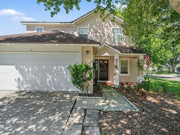 9758 FOX HOLLOW ROAD, TAMPA, FL 33647