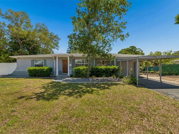 4526 YARDLEY AVENUE N, ST PETERSBURG, FL 33713