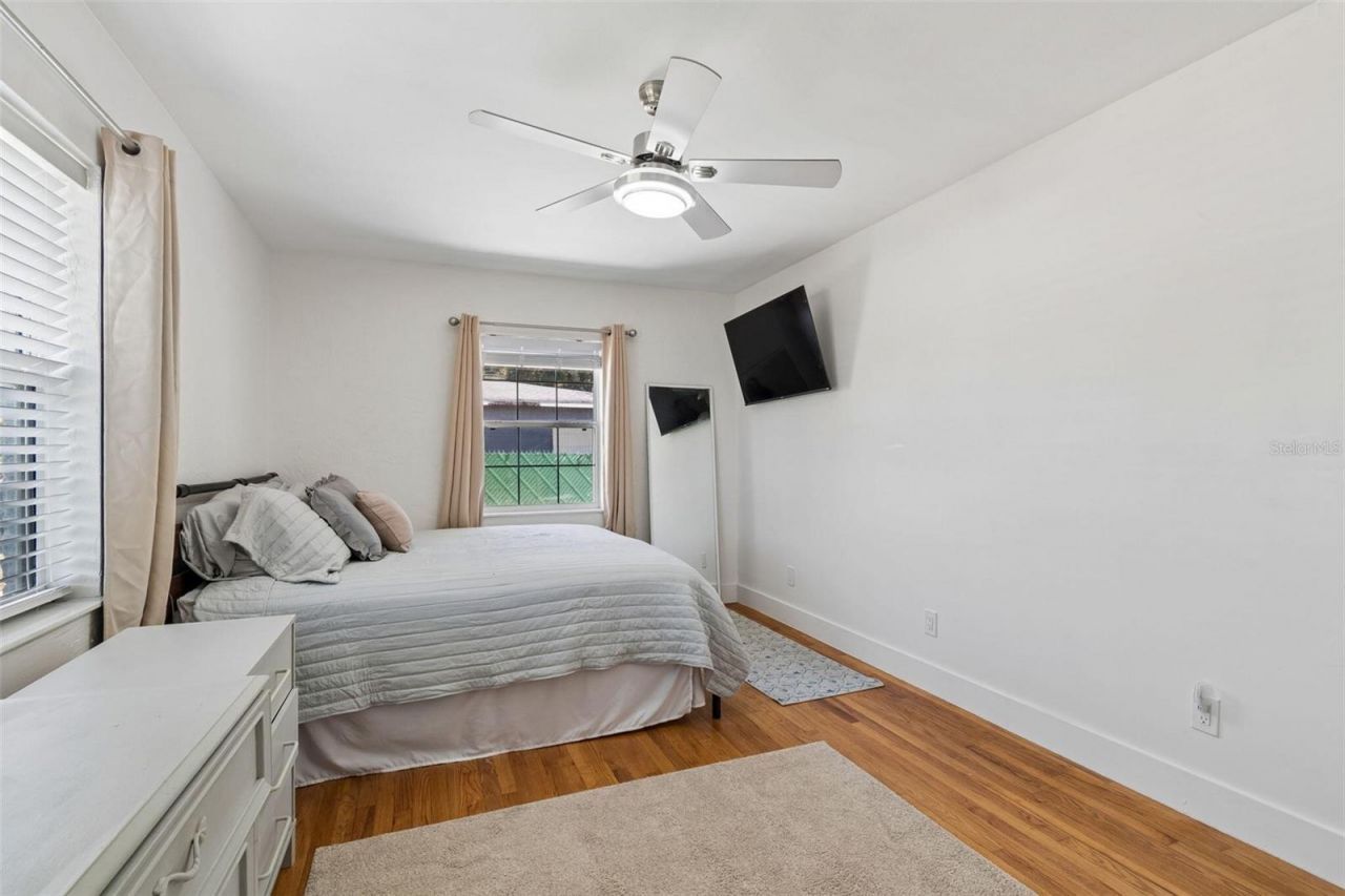 4526 Yardley Avenue N, Saint Petersburg, FL 33713 Photo
