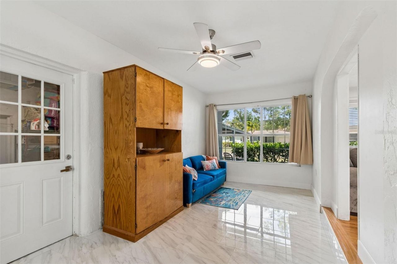 4526 Yardley Avenue N, Saint Petersburg, FL 33713 Photo