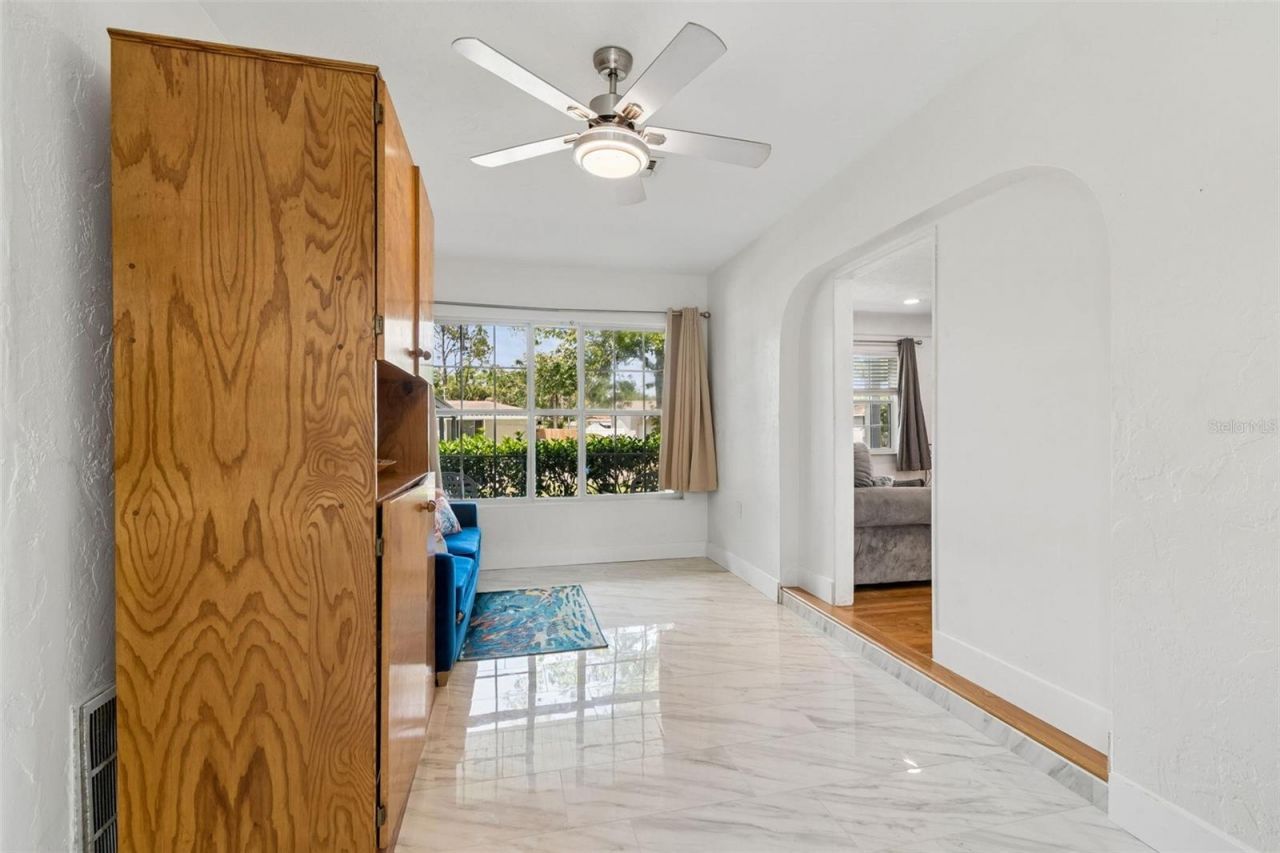 4526 Yardley Avenue N, Saint Petersburg, FL 33713 Photo