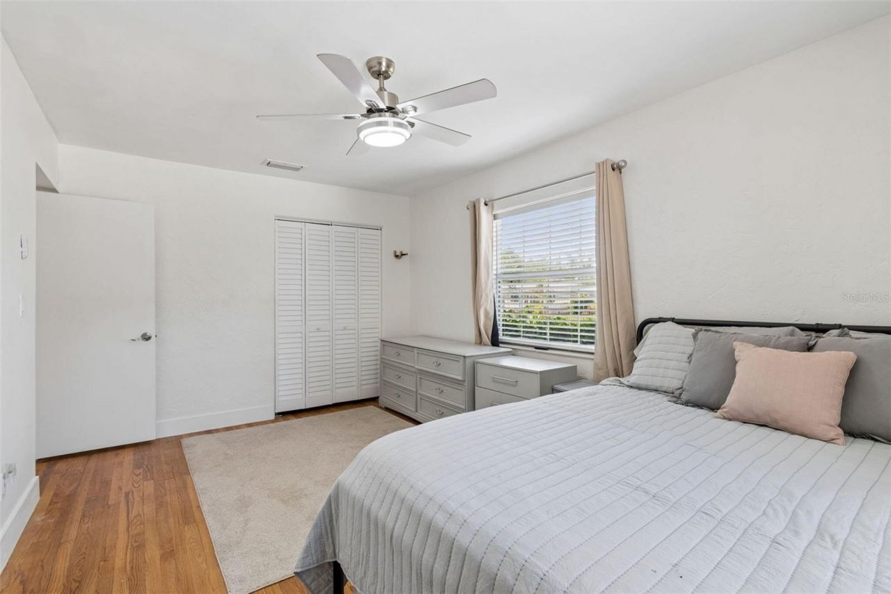 4526 Yardley Avenue N, Saint Petersburg, FL 33713 Photo