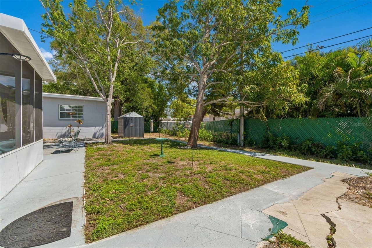 4526 Yardley Avenue N, Saint Petersburg, FL 33713 Photo