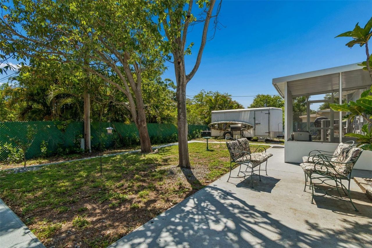 4526 Yardley Avenue N, Saint Petersburg, FL 33713 Photo