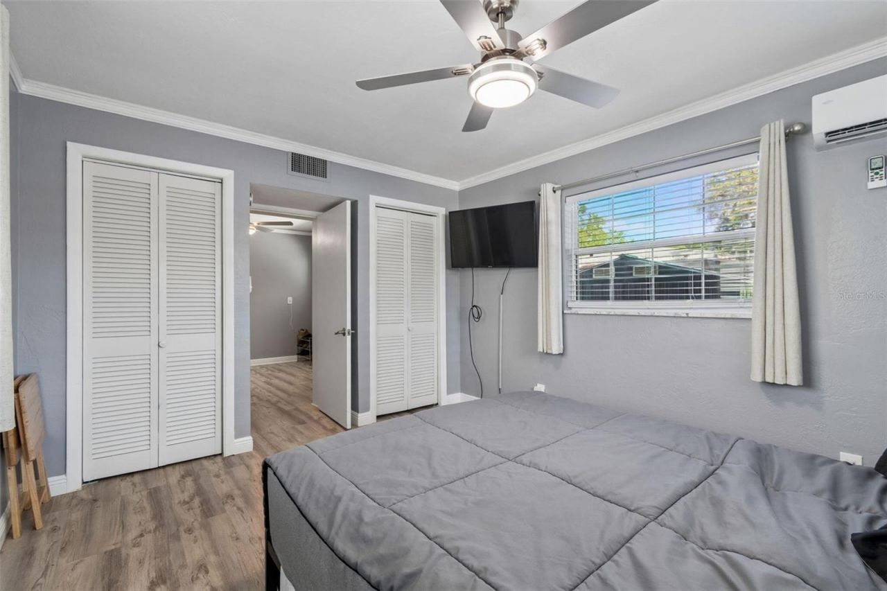 4526 Yardley Avenue N, Saint Petersburg, FL 33713 Photo