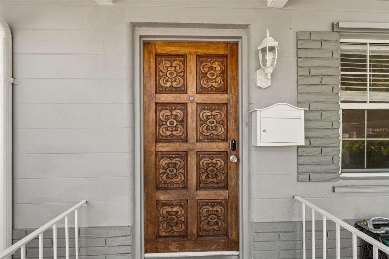 4526 Yardley Avenue N, Saint Petersburg, FL 33713 Photo