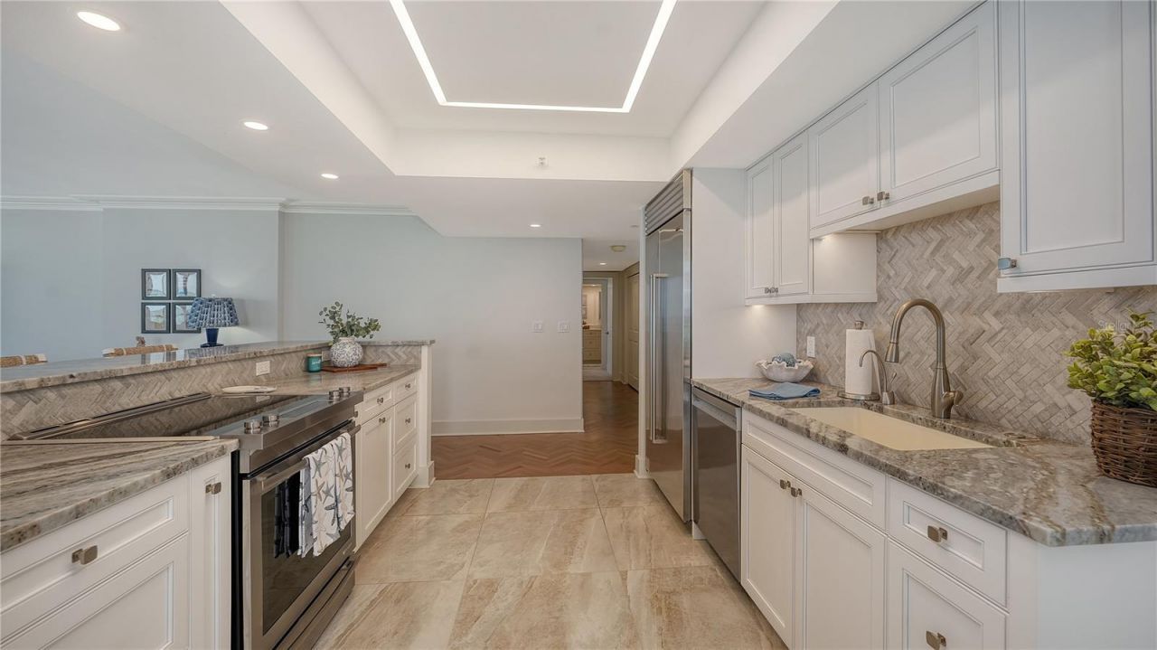 775 Longboat Club Road, Unit 408, Longboat Key, FL 34228 Photo
