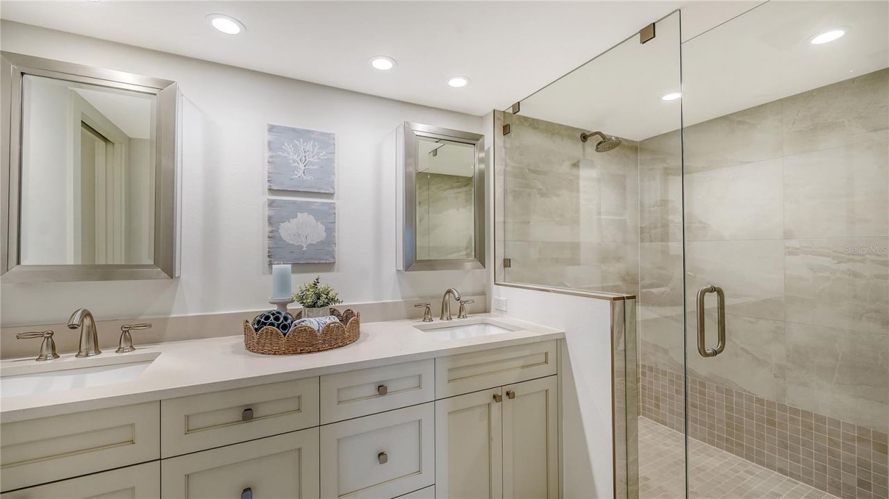 775 Longboat Club Road, Unit 408, Longboat Key, FL 34228 Photo