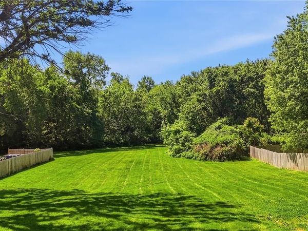 1013 W Linden Avenue, Independence, MO 64052
