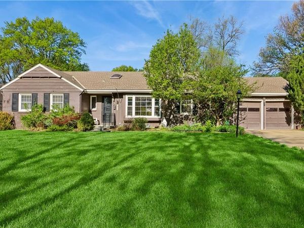 5900 Windsor Drive, Fairway, KS 66205