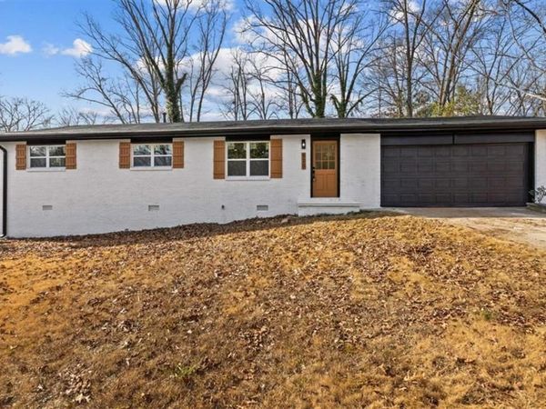 520 Stonewood Drive , Stone Mountain, GA 30087