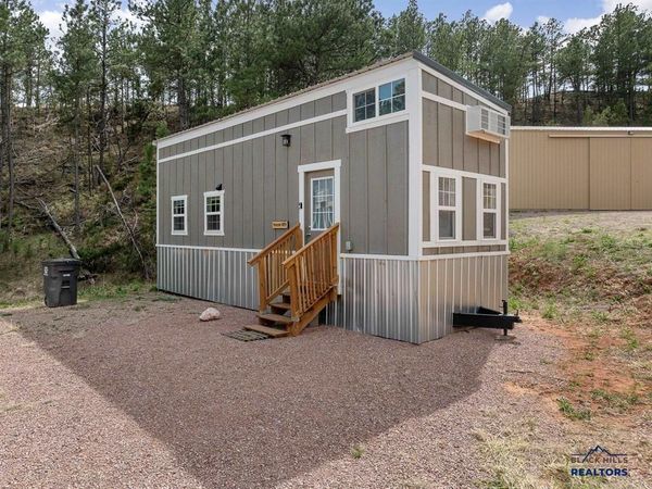 27651-M COUNTRY VIEW RD, Hot Springs, SD 57747