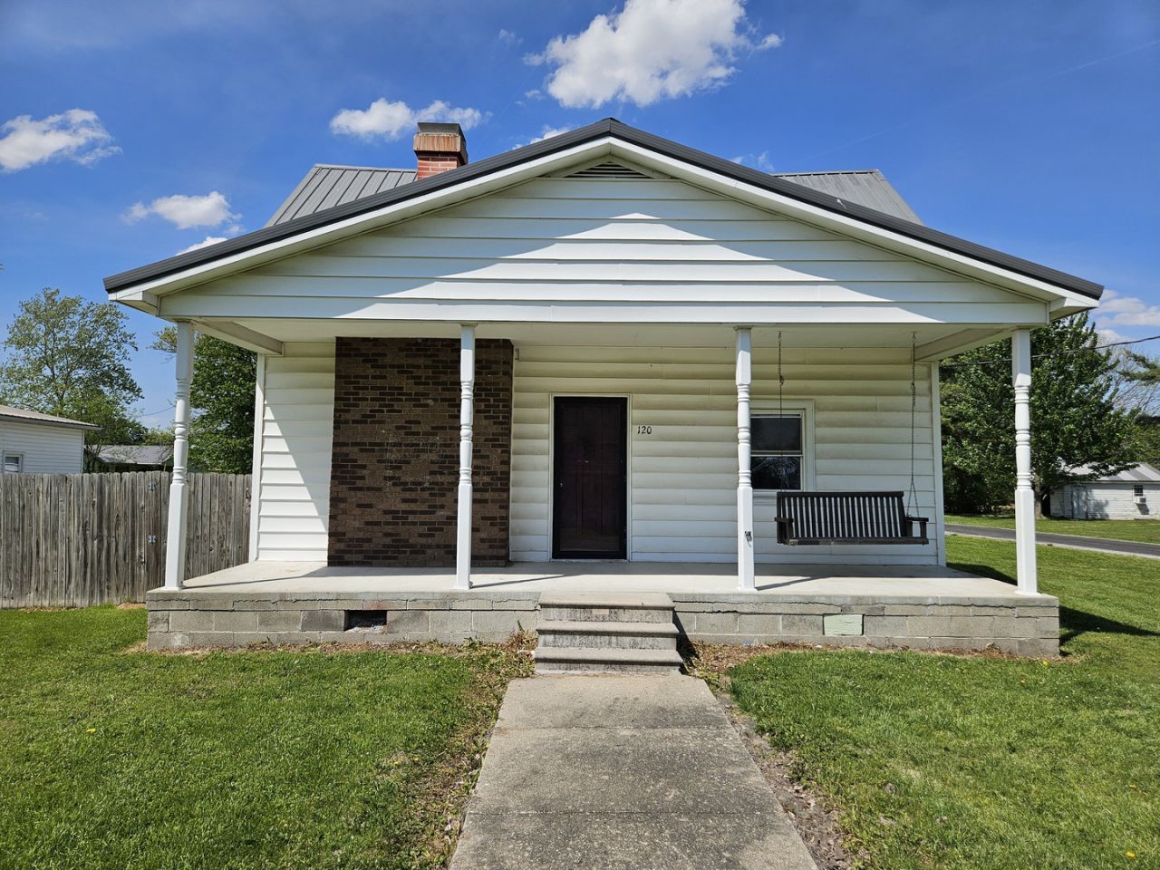 120 E Wayne Street , Geff, IL 62842