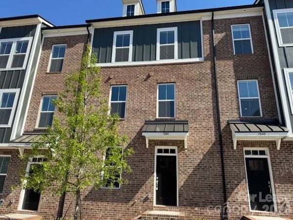 7044 Westrow Avenue, Charlotte, NC 28278