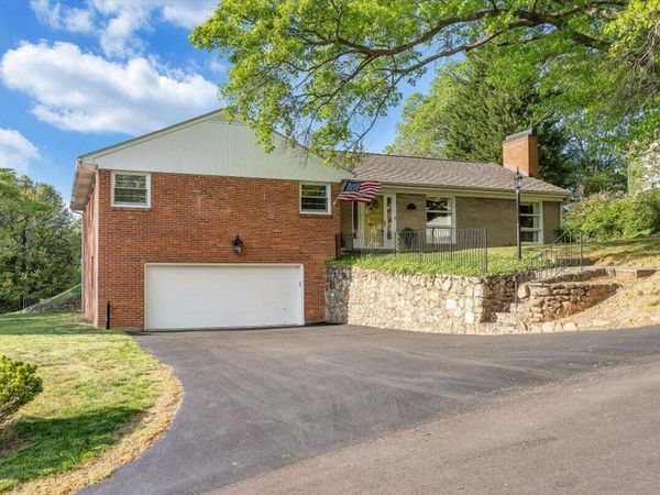2421 Mount Vernon RD SW, Roanoke, VA 24015