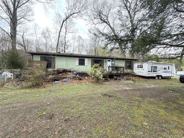 12 Acorn Lane , Hopewell Junction, NY 12533