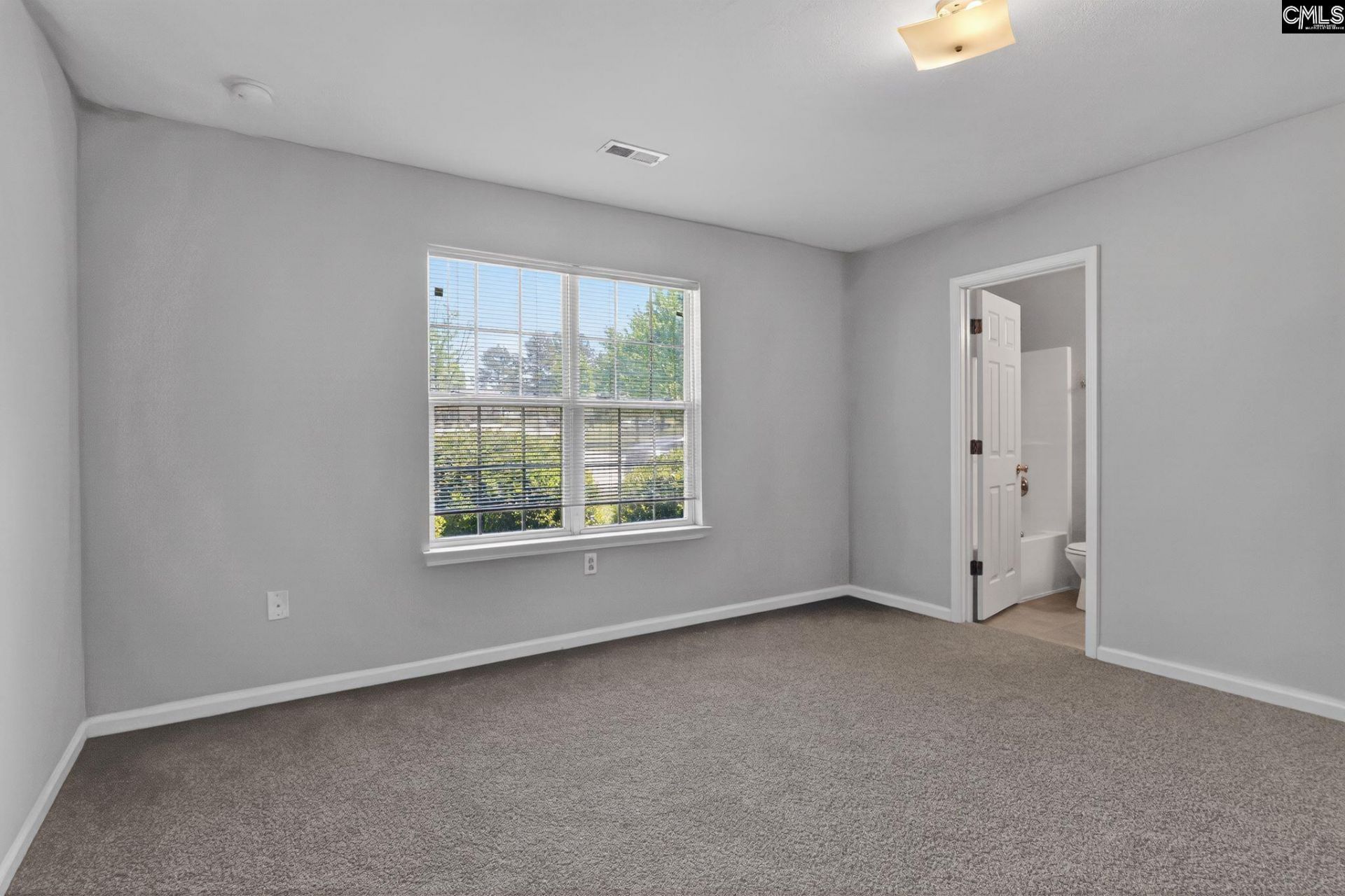 1860 Tamara Way  Photo 13