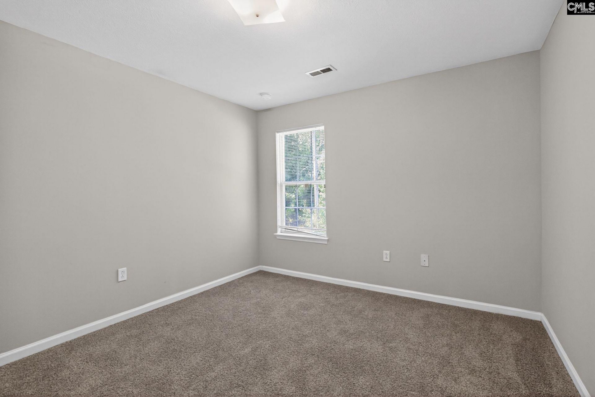 1860 Tamara Way  Photo 14