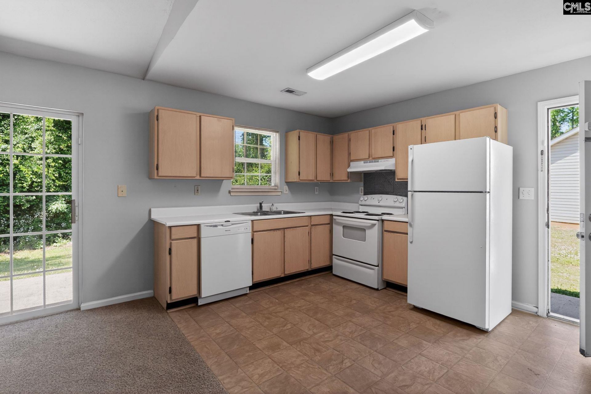 1860 Tamara Way  Photo 15