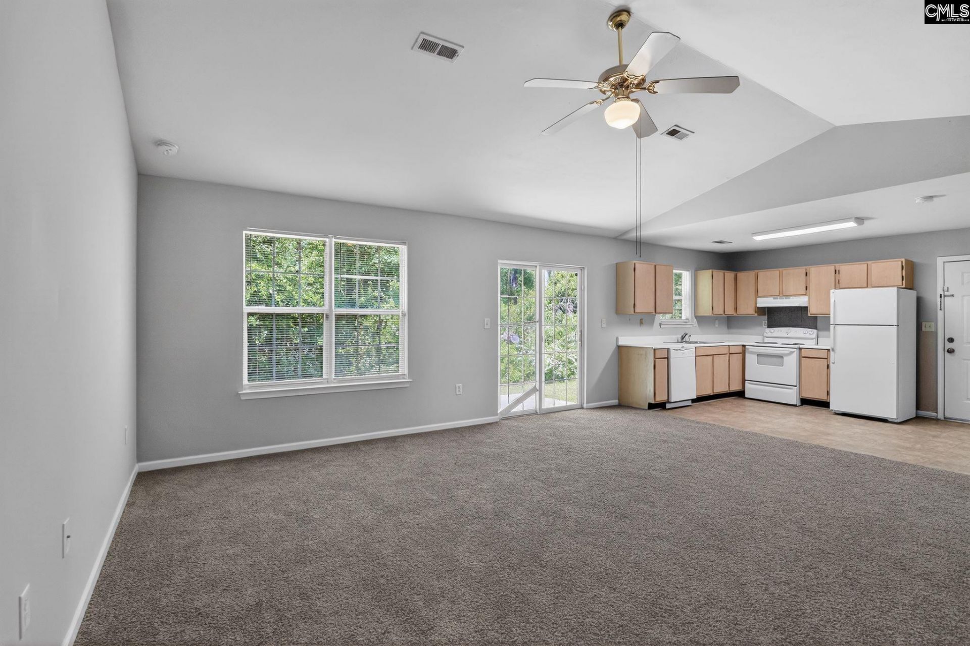 1860 Tamara Way  Photo 18