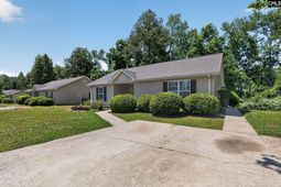 1860 Tamara Way  photo 4