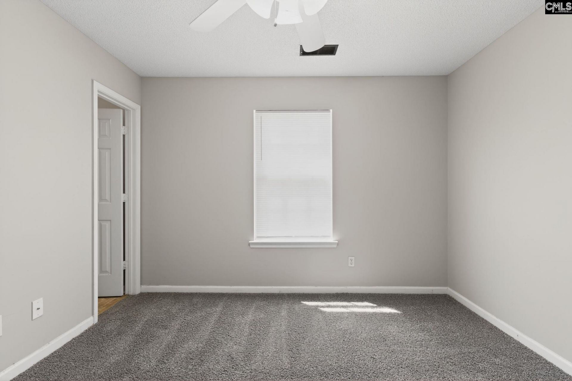 304 Glen Knoll Drive  Photo 12