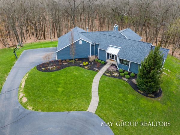 8355 Wilderness Trail NE, Ada, MI 49301