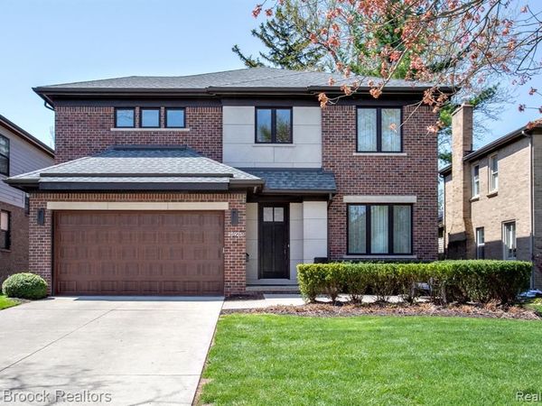 25925 York Road , Royal Oak, MI 48067