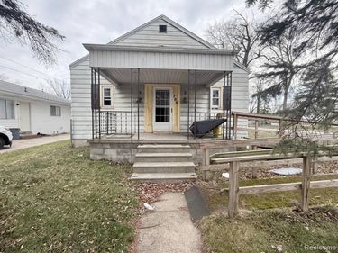 704 Vermont Street, Saginaw, MI 48602