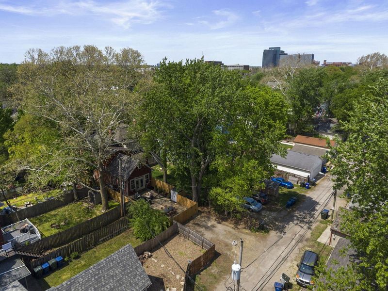 1056 Pennsylvania Avenue, Columbus, OH 43201 Photo 48