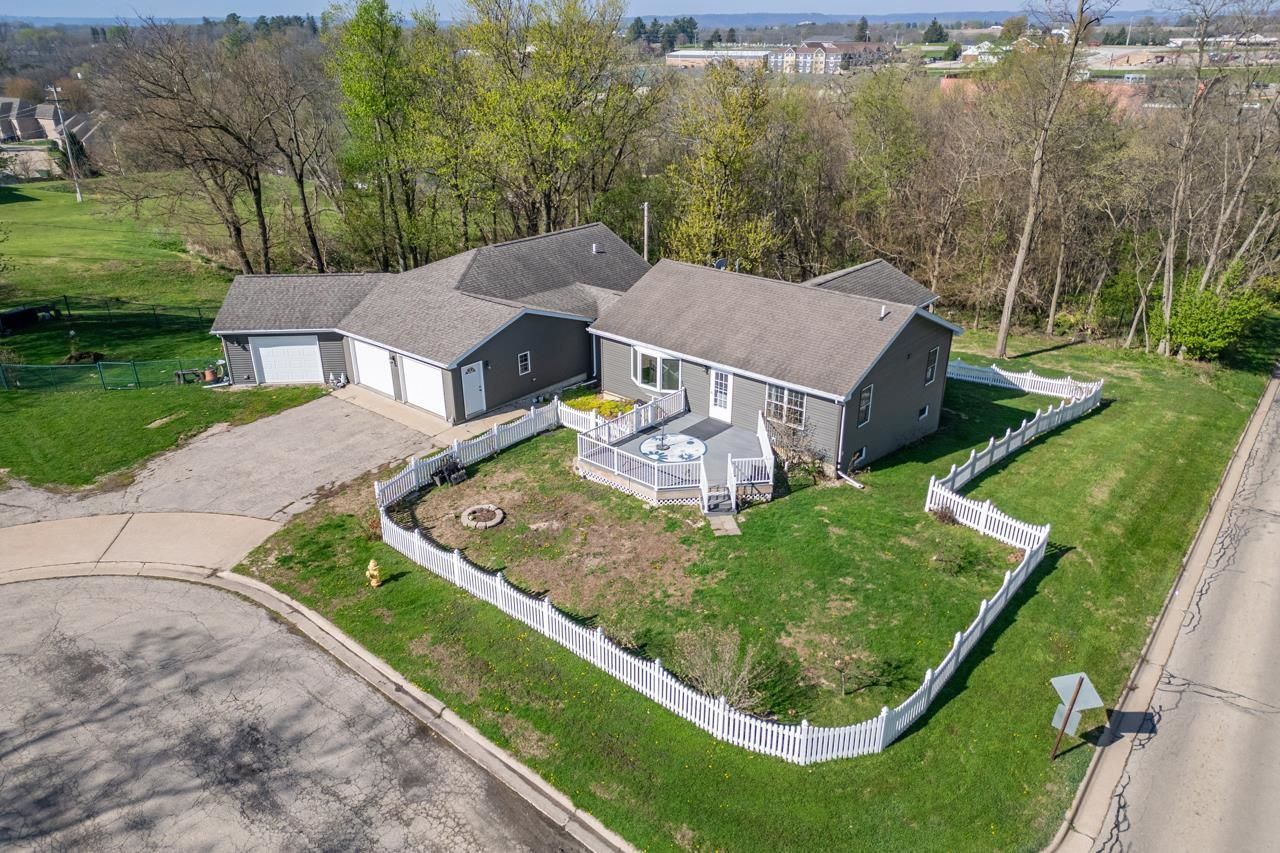 1 IRVINE, GALENA, IL 61036