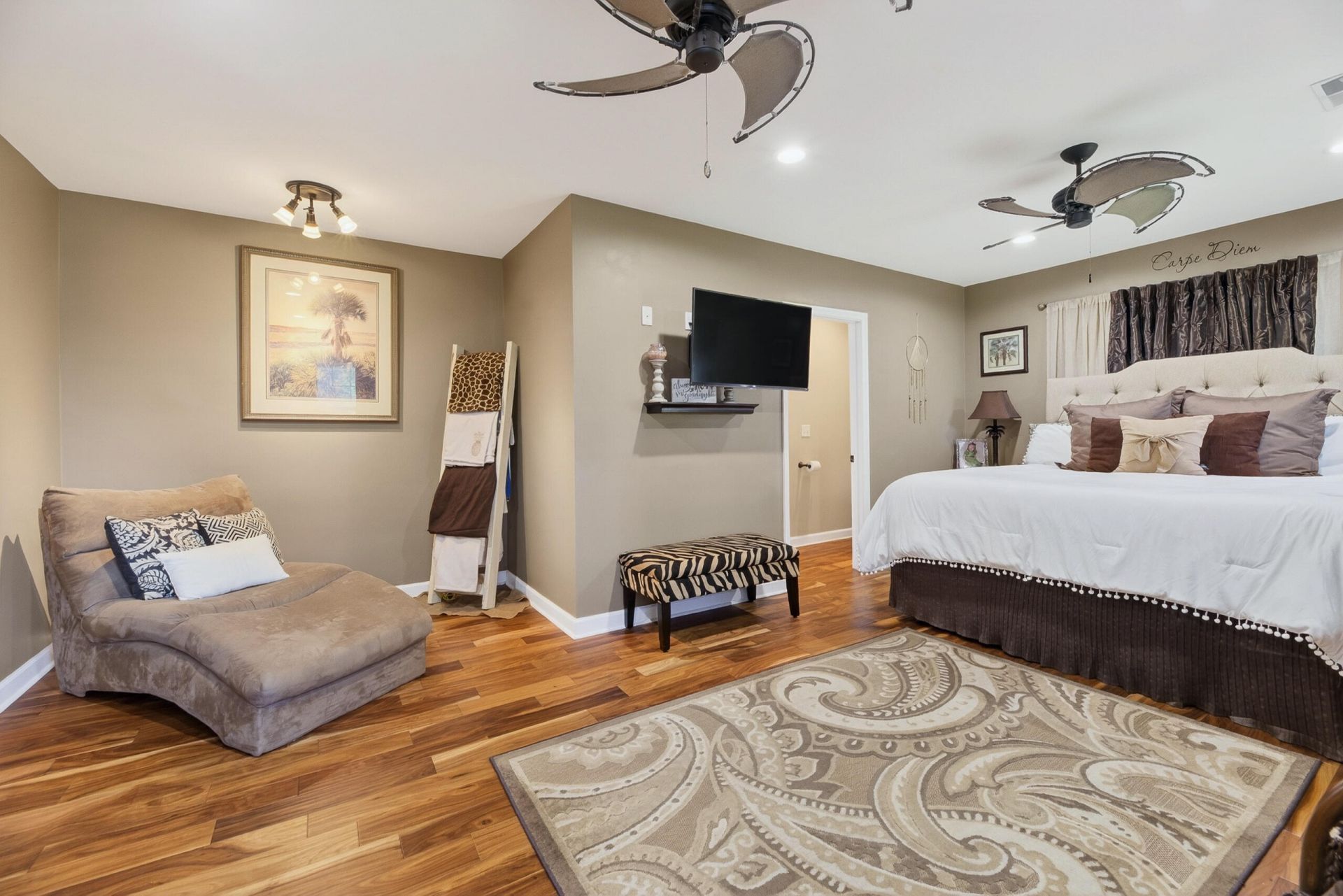 220 Club Acres Boulevard Photo 18