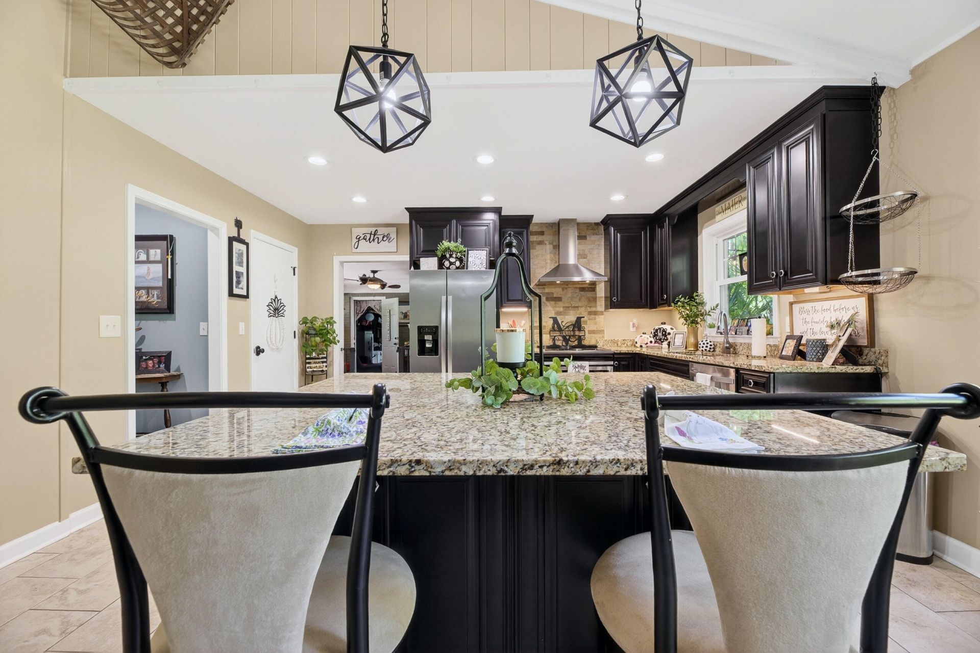 220 Club Acres Boulevard Photo 7