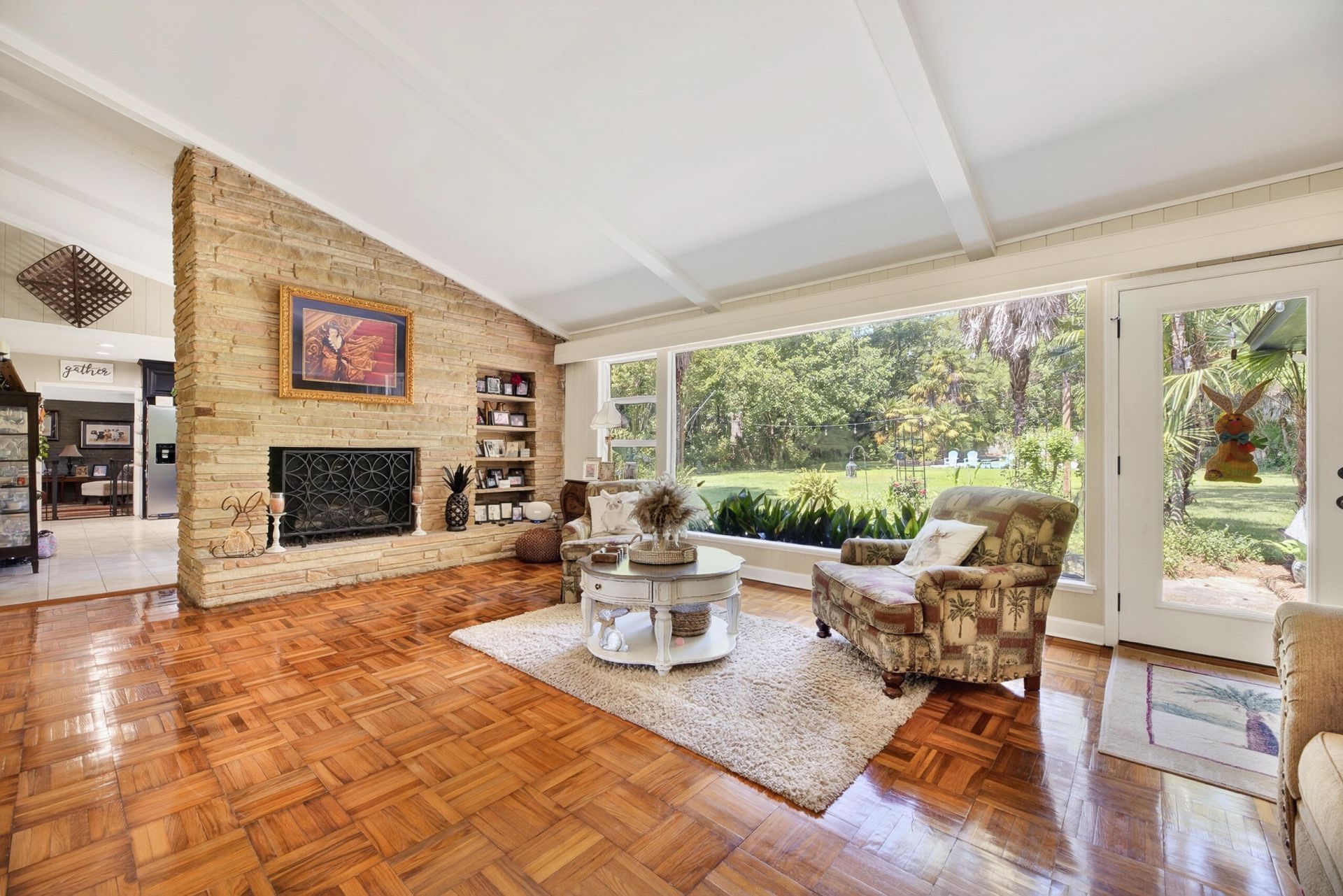 220 Club Acres Boulevard Photo 9