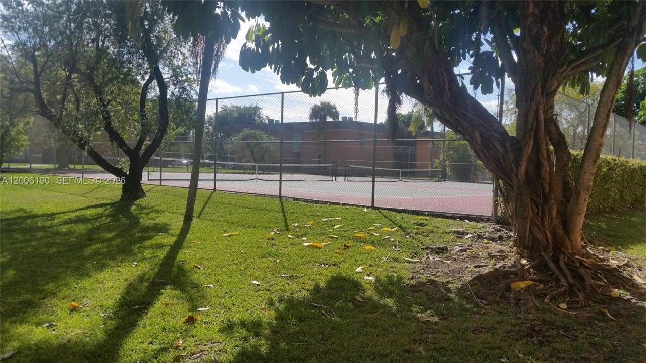 9405 SW 76th St , Unit Y32, Miami, FL 33173 Photo