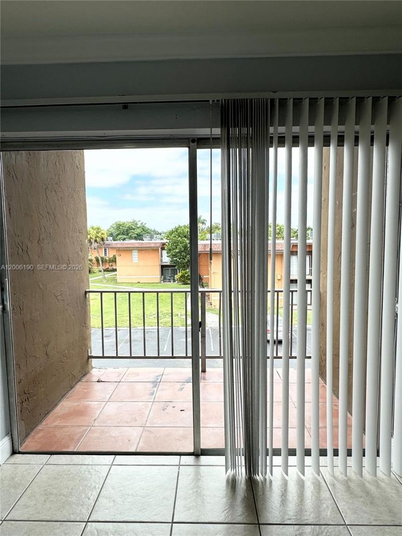 9405 SW 76th St , Unit Y32, Miami, FL 33173 Photo